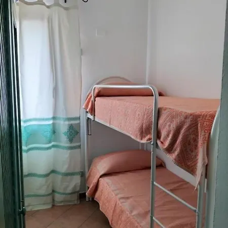 Appartement Ferienwohnung Fuer 6 Personen Ca 80 Qm In Pittulongu, Sardinien Gallura